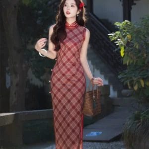 burgundy plaid sleeveless qipao dress with mandarin collar & frog buttons | new chinese style slim maxi cheongsam